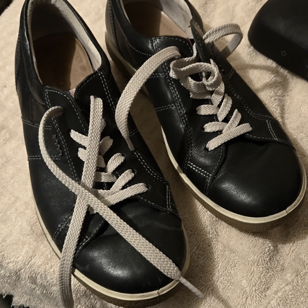 Ecco premium leather shoes